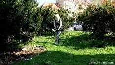 Oynat Bayan halka işemek için bölünüyor, terminalinde çekemiyor