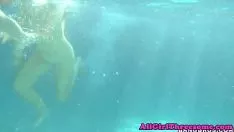 चलाएँ गैर-पेशेवर डाइक फ्लॉगन गड़बड़ में बाहरी पोखर