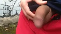 Play Walk round and cumming on wall street