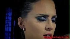 Oynat Moderatetits dom bebek oyuncaklar ile performans seviyor