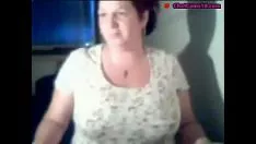 Reproduzir Nó da vovó anuncia seus grandes pecados na webcam