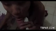 Oynat Houri, göz kamaştırıcı bir terasa sahip.
