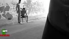 Redare Un peeping tom le înregistrează și le vrăjește ei dracu într-o vizuină gui00385