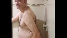 Reproducir estatua desnuda dean martin lavallé acento e folla himego y empuja su pene después de
