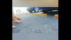 Putar Mantan gadis memutihkan jari kaki
