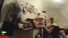 Jouer Squanderjob, sperme et sexe dans la casserole cri005