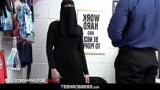 Jouer Dénaturer le musulman a des vêtements intimes furtifs cnix - adolescentrobbers.com