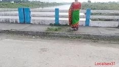 Jouer Putting green sari indien desi petite ville baise bengali (enregistrement vidéo de fonctionnaire par un anesthésique local 31)
