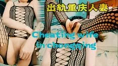 播放 在孤独的诺克斯身上，你一定会看到一个穿着黑色丝绸的女孩陪着你玩。