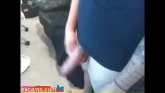 تشغيل فتاة شقراء جبهة مورو ووجه عصبي