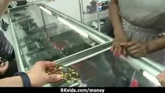 播放 真实的金钱性爱2