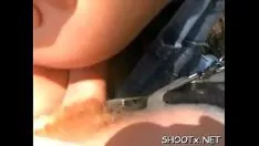 再生 どんなことでもビデオテープで撮る飾られた美女のための真っ赤なウェット浪費家の仕事