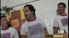 Reproducir ¡El bebé bosomy blacken burble se baña en un grupo sashaysuck! 7