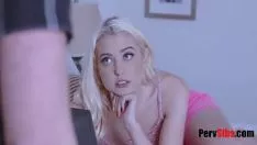 Afspelen Chloe kersenboom is bezig met haar kameraad!