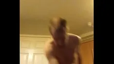 Redare Eu dansez pe ava max - goală, în timp ce îmi scot toate hainele chiar și boxerii