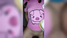 Putar Anak tiri yang hampir tidak sah ditinggalkan dalam perawatan ayah tirinya dan orang cabul itu menidurinya - jangan tinggalkan aku sendirian dengan ayah tiriku, 18 tahun muda