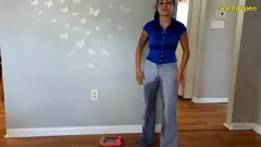 Play Desperate Girls Wet Their Tight Jeans with a Pee-Filled Pussy