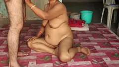 Reproducir La intensa sesión de puto puto hardcore de la tía india de Desi