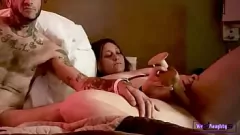 播放 大屁股pawg女友的假舞会和艰难的他妈的