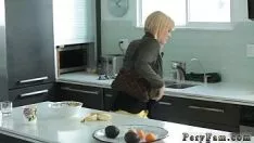 Jouer adolescent écrémé digérer et bébé baisée hd elle a été perdue son