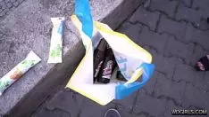 Putar Partai politik Creesetina - ingin buang air kecil setiap hari