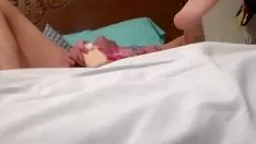 Play Streach my kitty-cat.mp4