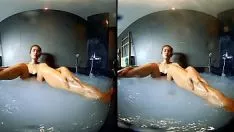Riproduci Vrkitty-catvisual feeling.com - picchetti bagnati del pollice nel vortice separato 3